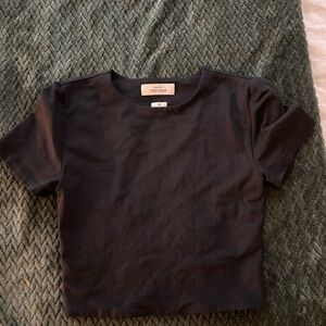 Aritzia Cropped Black T-Shirt